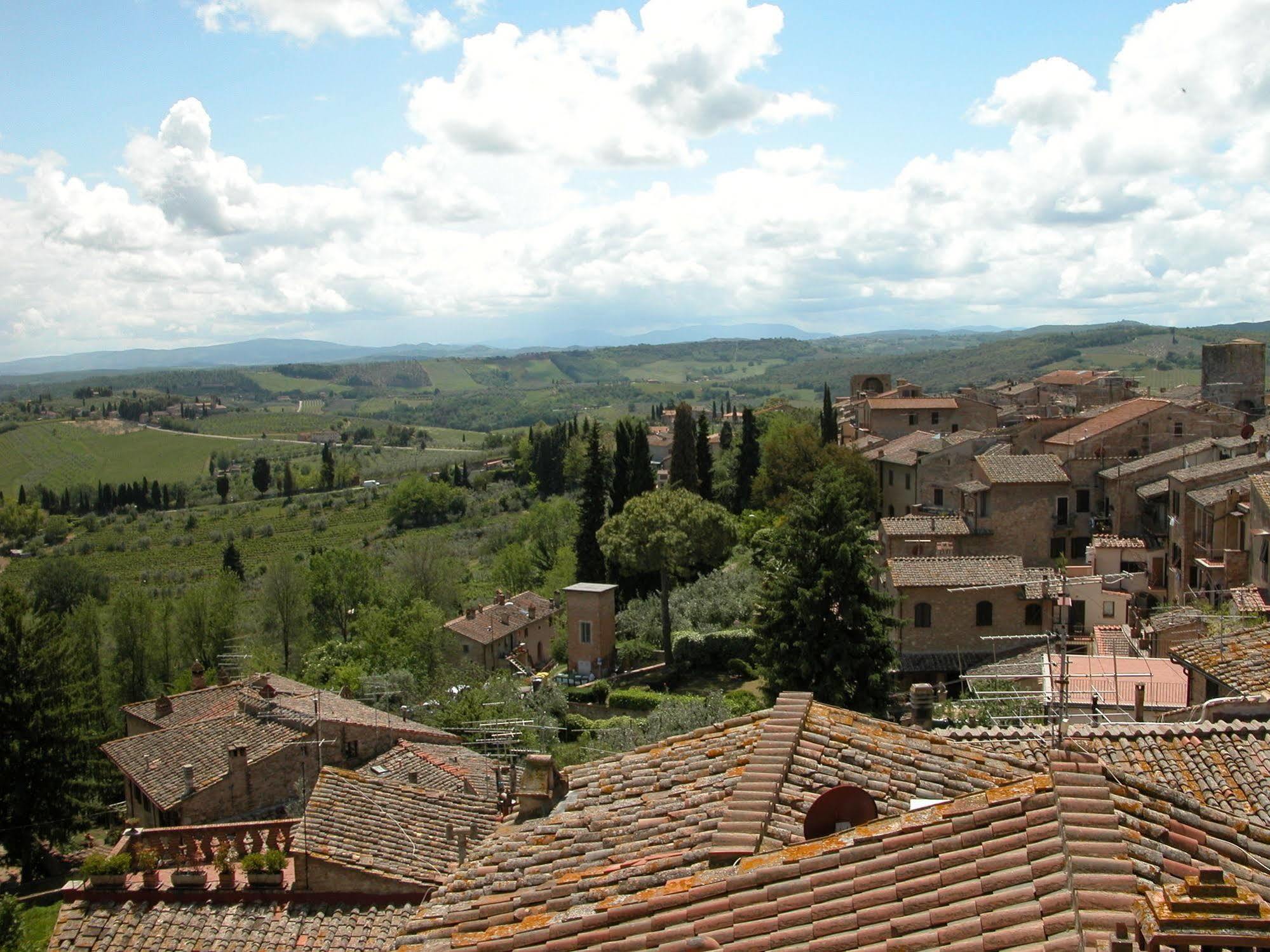 Hotel Al Pozzo Dei Desideri à San Gimignano Extérieur photo